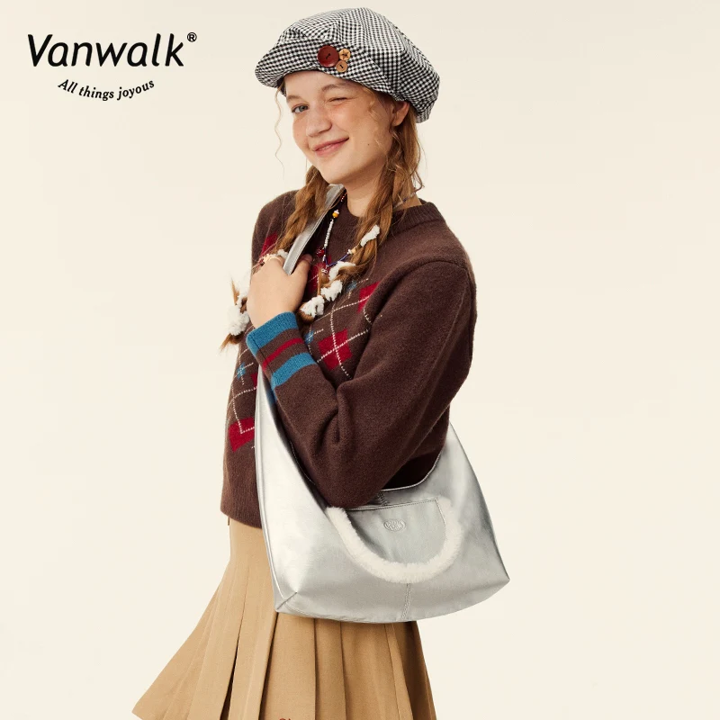 Vanwalk Water-Resistant Farm shoulder bag V2846 - Image 4